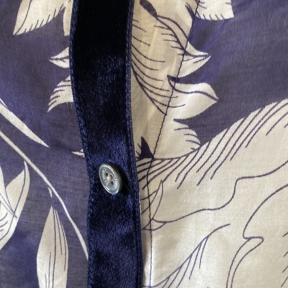 Tommy Bahama Silk Baroque Blooms Floral Shirt Island Navy Velvet Placket Small - Picture 5 of 13